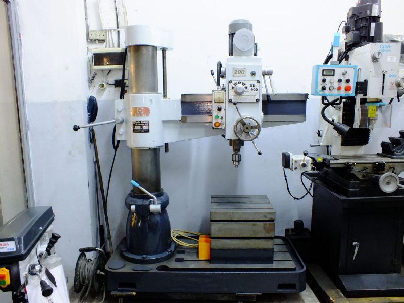 USED 38 MMRADIAL DRILLING MACHINE