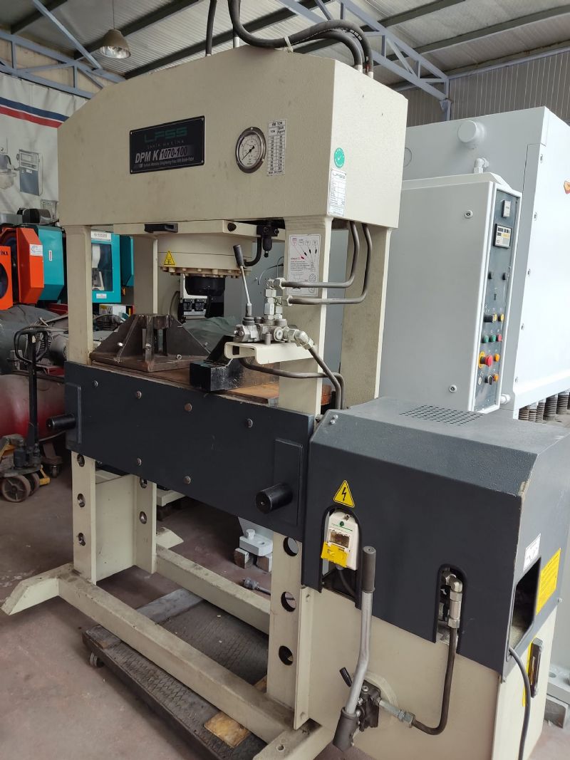 100 TON GEZER KAFA SIFIR AYAR�NDA H�DROL�K AT�LYE PRES�