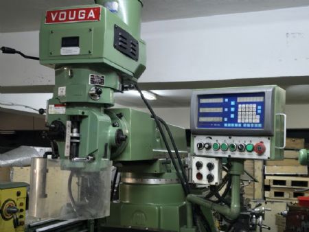2.El Kullan�lm�� 5 Numara Freze Tezgah� Dijitalli 3 Eksen Motorlu