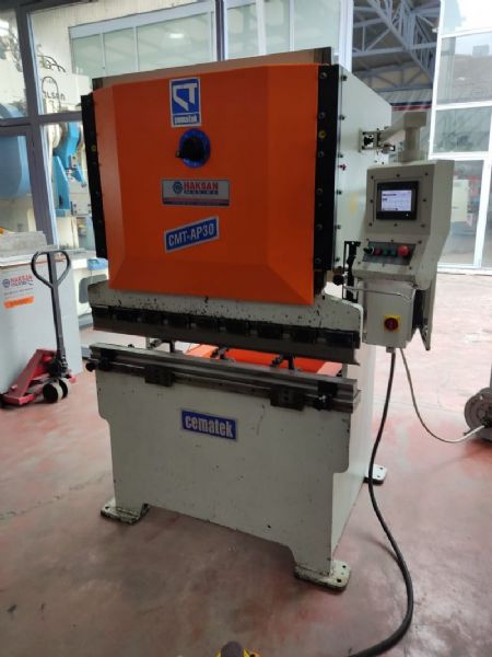 2.EL KULLANILMI� CEMATEK 1250 MM X 30 TON NC KONTROLLU H�DROLK ABKANT PRES